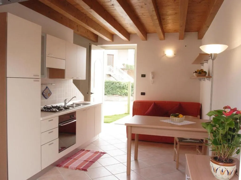 Appartamenti Esmera Desenzano del Garda
