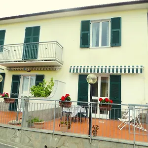 La Casa Gialla , Moneglia Italia