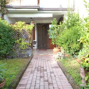 Appartamento Michele Tre Piscine Caraibiche, Desenzano del Garda