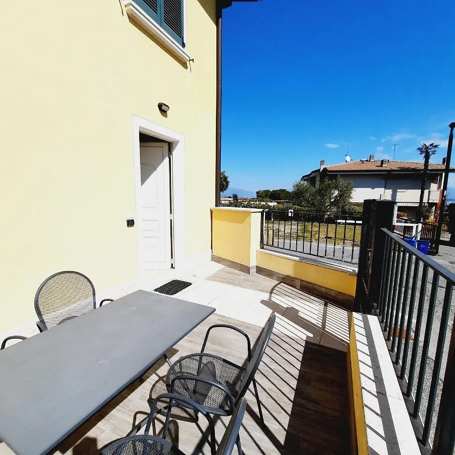 Appartamenti Esmera Desenzano del Garda 0*,