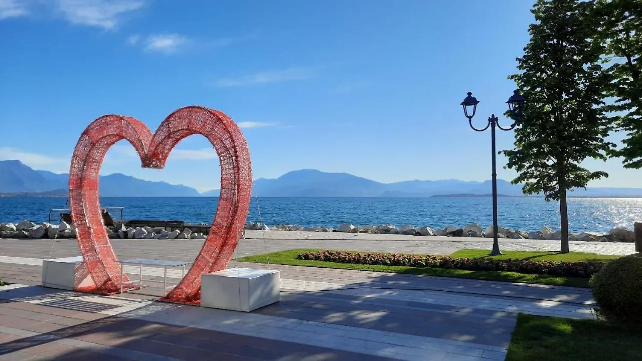 Apartment Appartamenti Esmera Desenzano del Garda