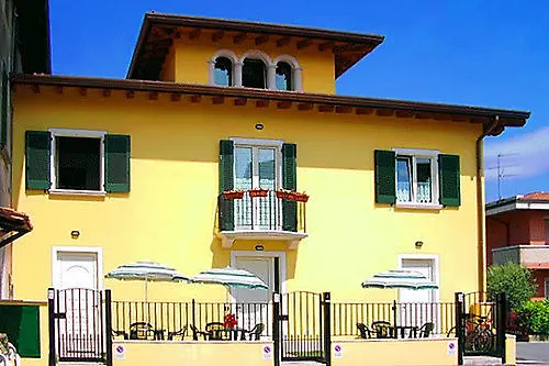 Appartamenti Esmera Desenzano del Garda Italien